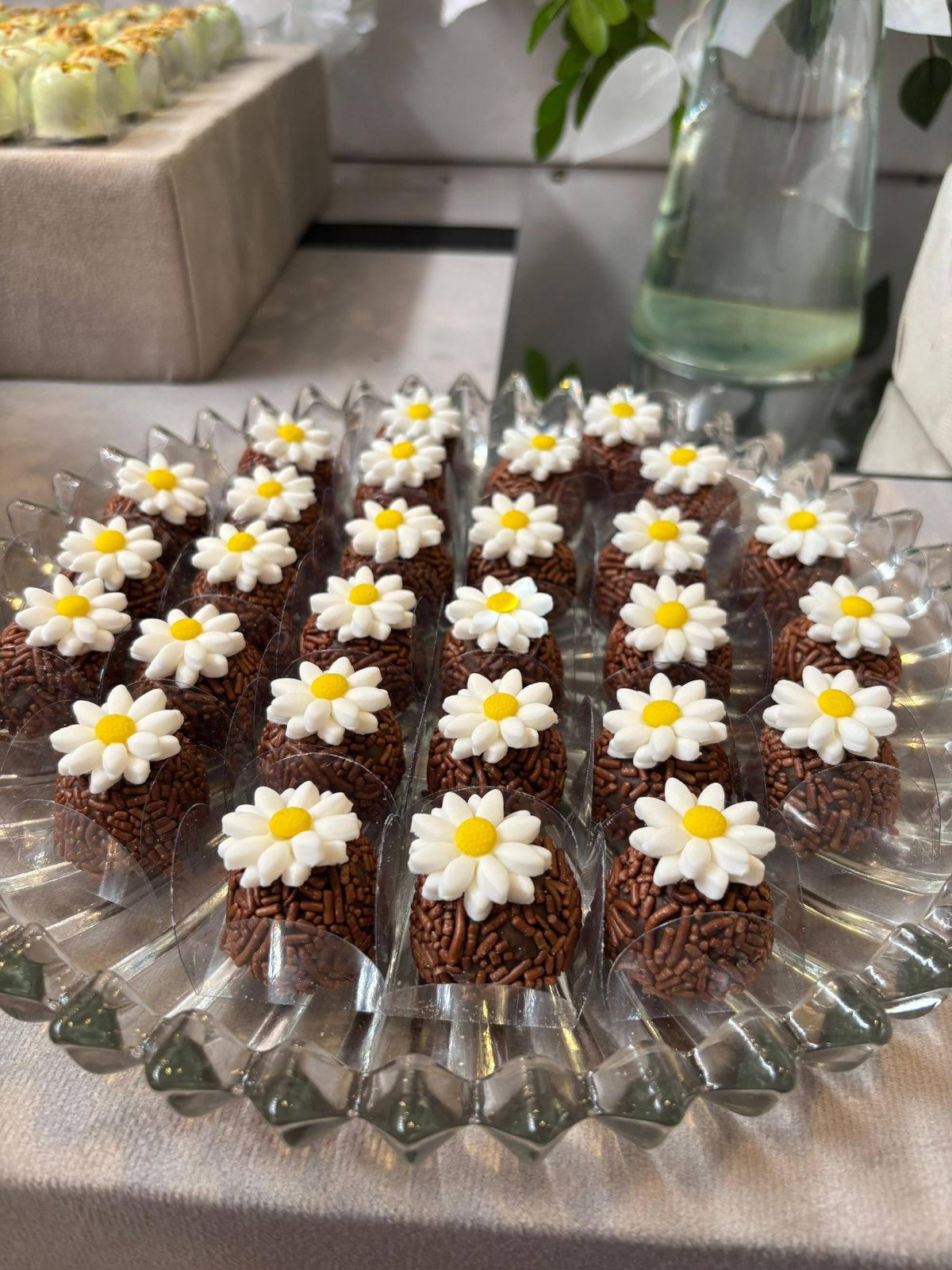 Brigadeiro com flor